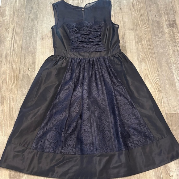 KAY UNGER NAVY BLUE 100% SILK OVER LACE KEY HOLE MIDI PARTY DRESS FIT & Flare 8 - Picture 1 of 14